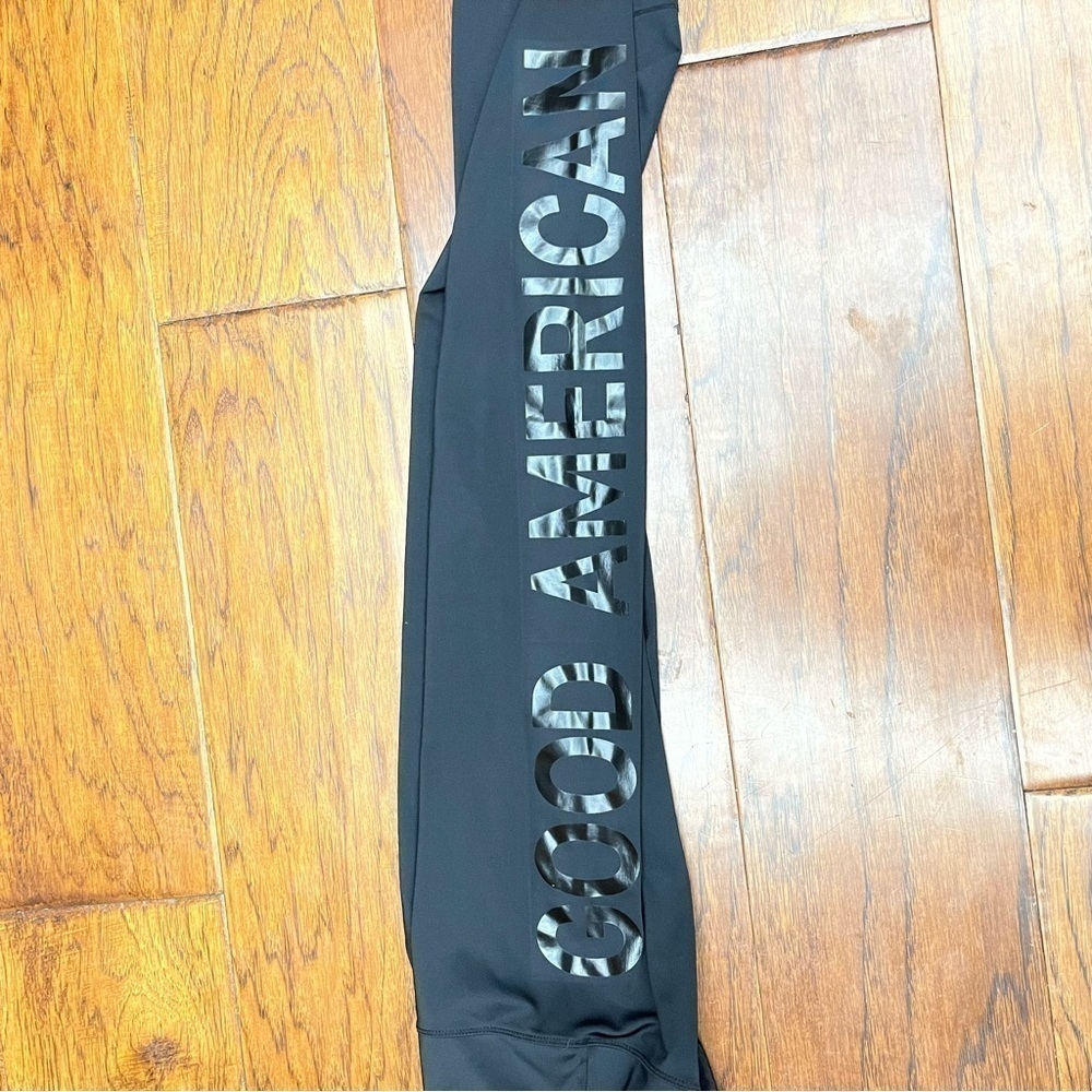 Good American Performance Leggings - image 3